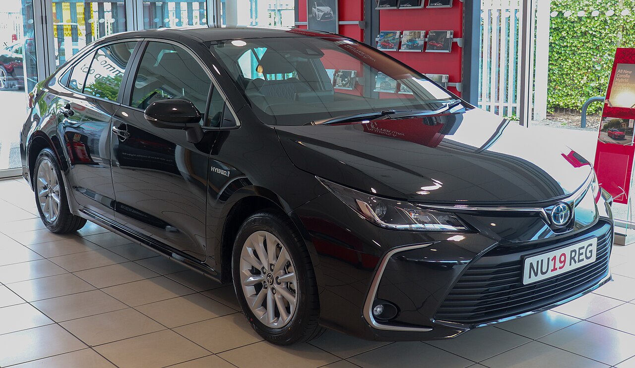 Toyota Corolla saloon, photographed from the front three-quarter angle